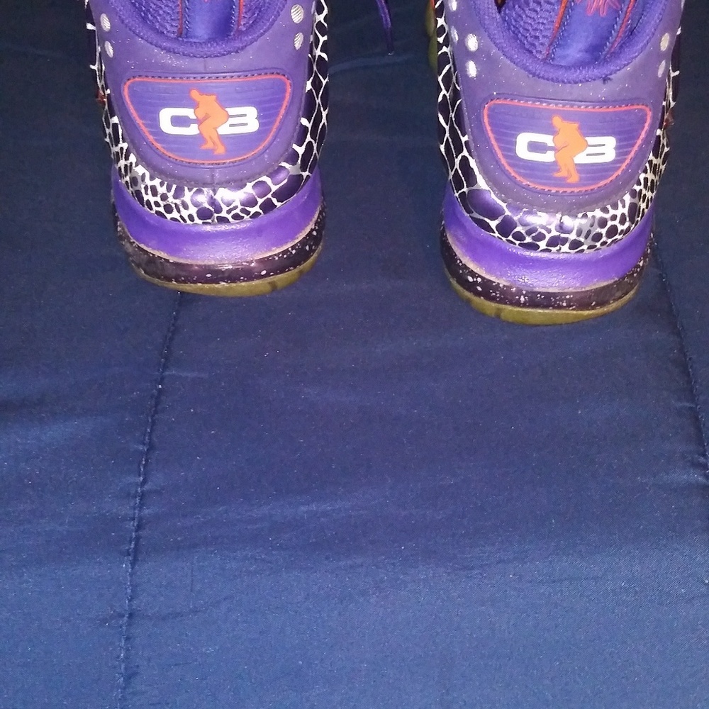 Sneakers - Picture 2 of 2